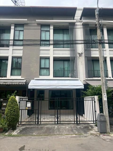 ให้เช่าทาวน์โฮม โครงการ บ้านกลางเมืองพระราม 9 รามคำแหง 39 ใกล้ทาวน์อินทาวน์ ใกล้เลียบด่วน